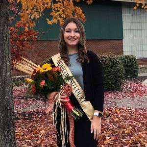 Meet your Posher, Olivia